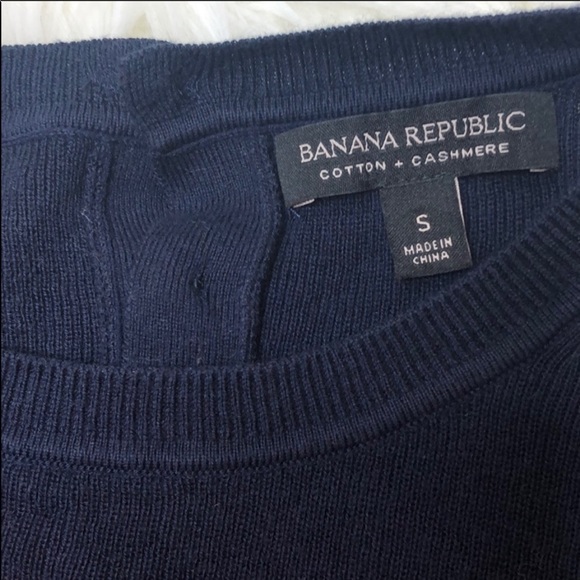 Banana Republic Crew Neck Striped Sweater Navy - Picture 2 of 5